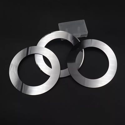 リチウム電池の企業のためのダイスの中心の切断のあたりの炭化物の円の切り開くナイフ