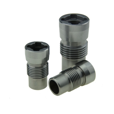 YG8 PDC ビット用のウランガムカービッドノズル 7.14mm 孔径