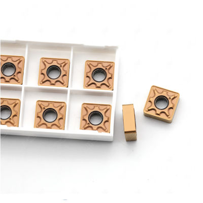 CNCの旋盤機械超硬合金の切削工具SNMG120404の鋼鉄終わりの挿入物